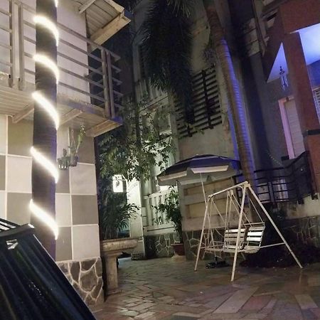 Khach San Khanh Du - Khanh Du Hotel 边和 外观 照片