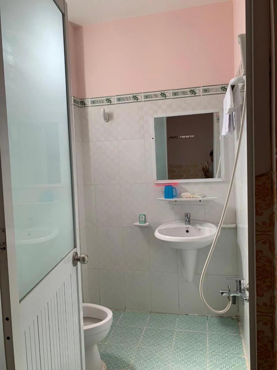 Khach San Khanh Du - Khanh Du Hotel 边和 外观 照片