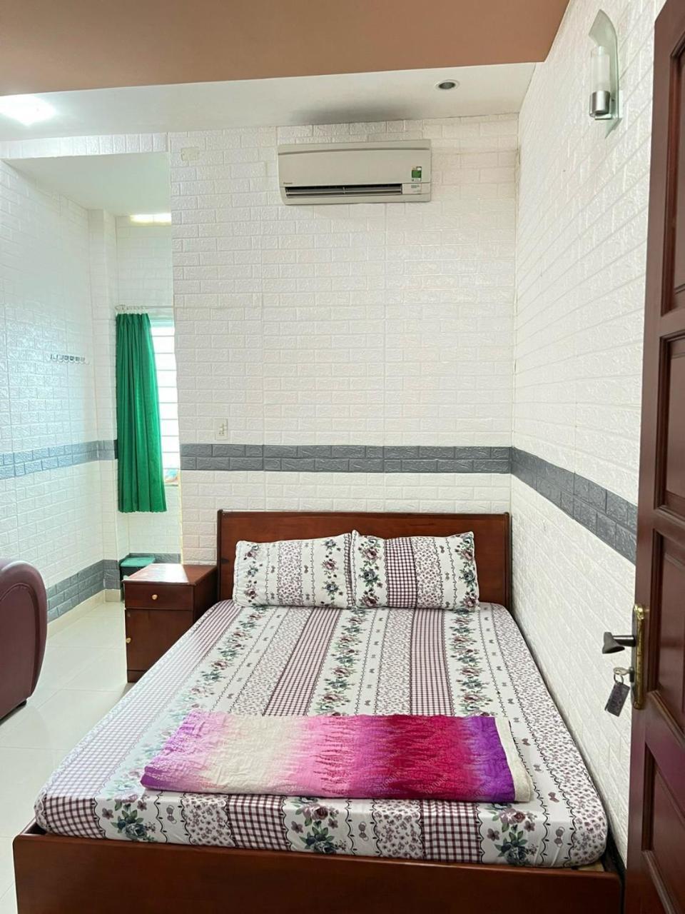 Khach San Khanh Du - Khanh Du Hotel 边和 外观 照片