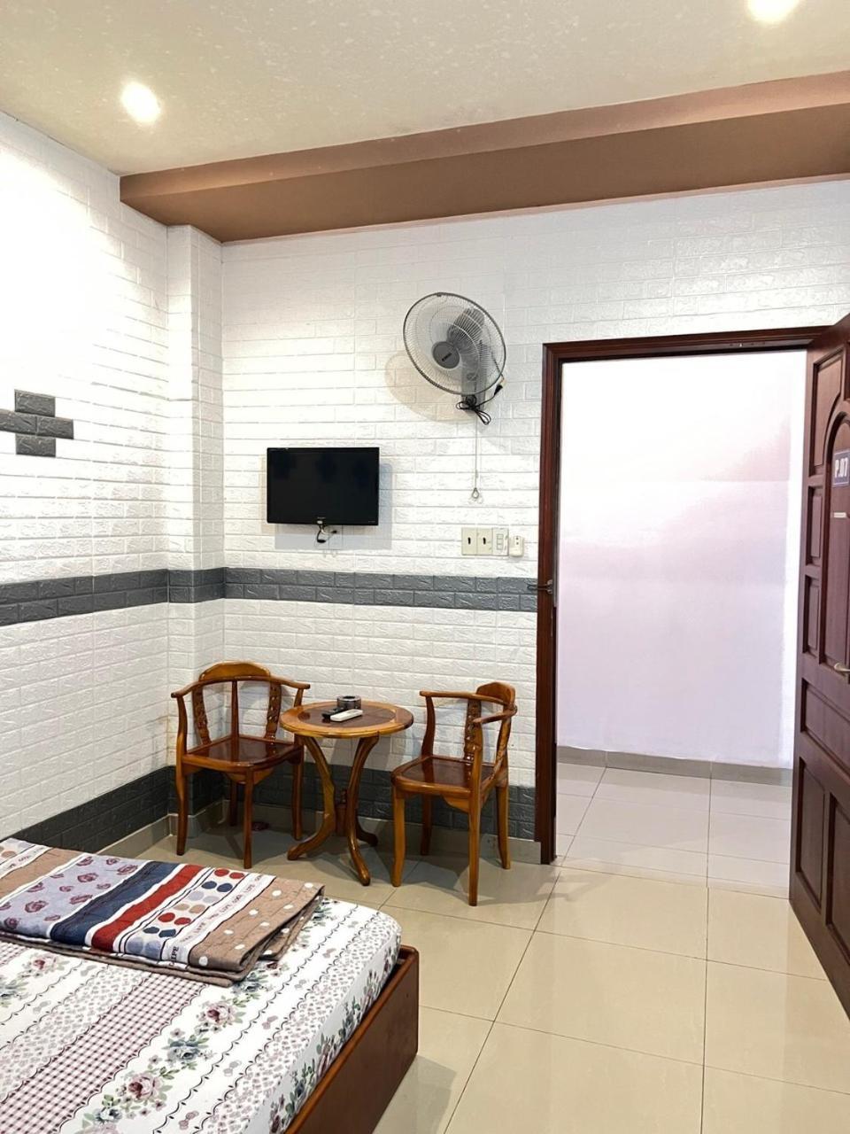 Khach San Khanh Du - Khanh Du Hotel 边和 外观 照片
